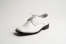 Indlæs billede til gallerivisning Hvid Drenge Sko. Festsko til børn